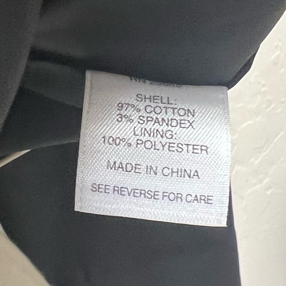 Pendleton NWT womens blazer/ jacket in size 18 black with creamy white piping - Picture 10 of 11